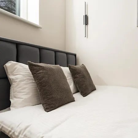 Apartment Chic *